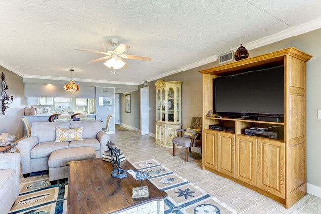 Building Photo - 3420 S Fletcher Ave Unit ID1248240P Rental