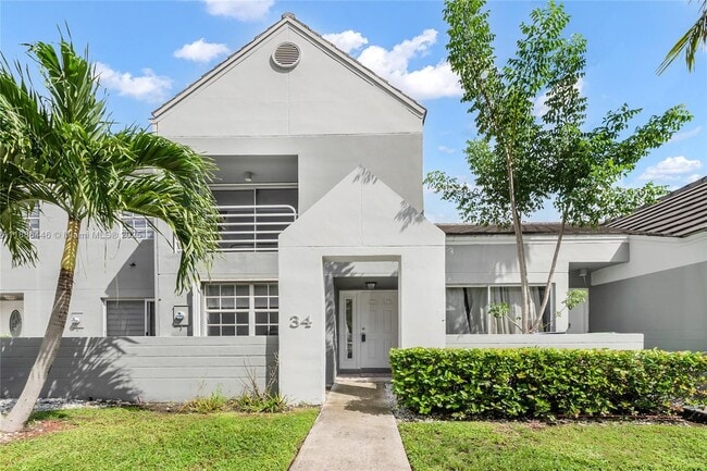 Building Photo - 10300 SW 147th Ct Cir Unit 34