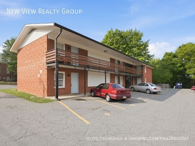 Building Photo - 260 Church St NE Unit 6