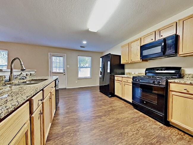 Photo - 9211 Shaded Pines Dr