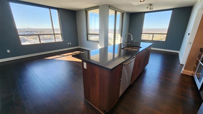 Photo - 300 Bowie St Unit 1305