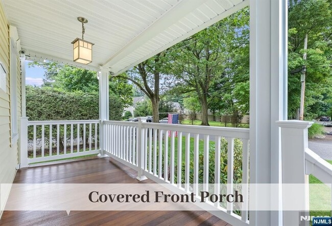 Photo - 385 Fern Ave