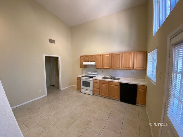 Photo - PARK IN THE GARAGE AND WALK TO ALL. URBAN ...