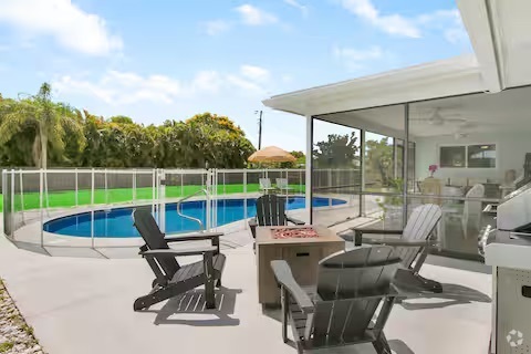 Building Photo - 2473 N W Everglades Blvd Rental
