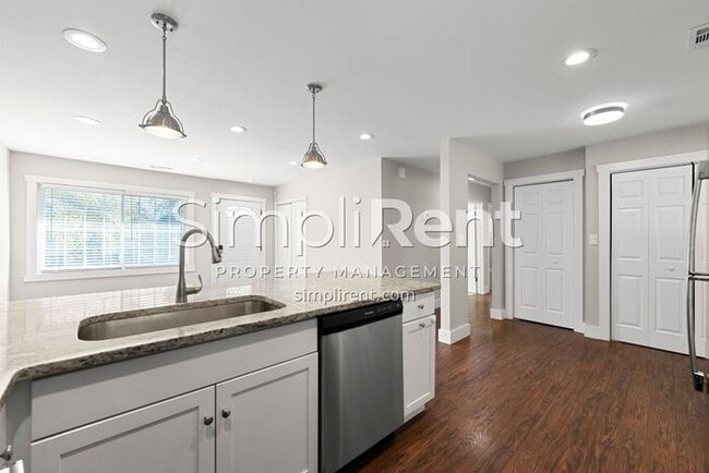 Photo - ALL NEW 4/2 HOME FOR RENT - 1st Month's Rent free with a 13 month lease!