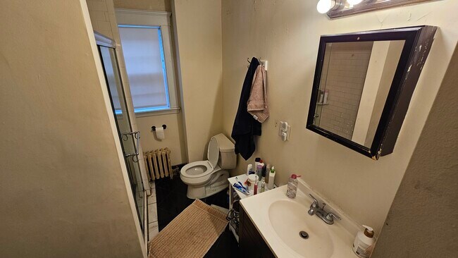 Photo - 44 Kirkwood Rd Unit 1