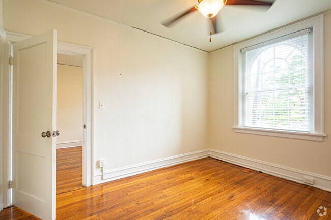2BR, 1BA