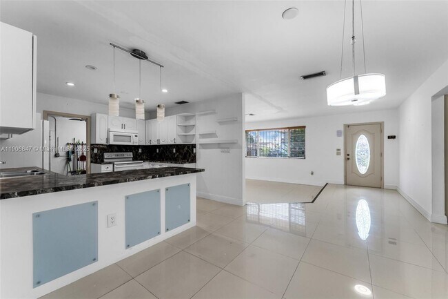 Photo - 3560 SW 107th Ct