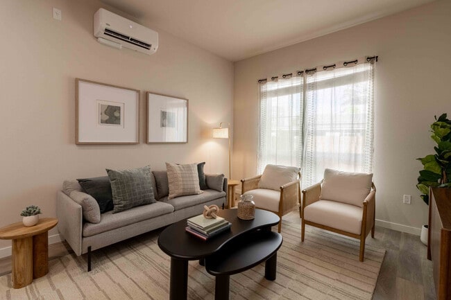 Photo - The Grove at Woodlake