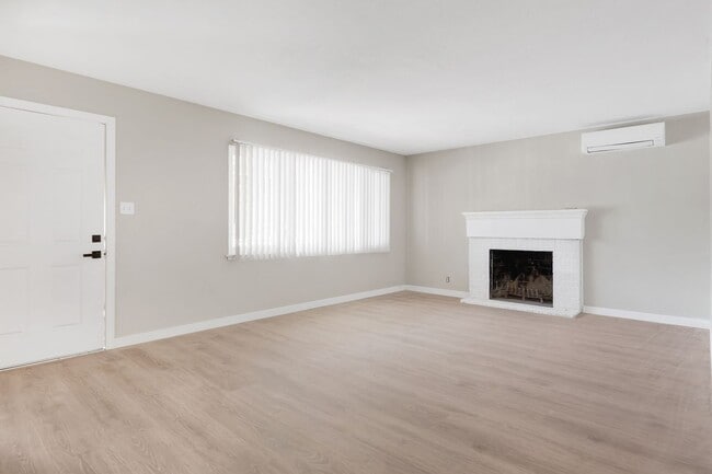 Photo - 611-613 Russell Boulevard Unidad 613