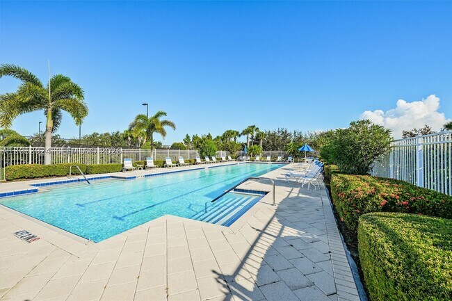 Photo - 10733 SW Elsinore Dr