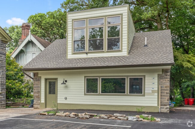 Building Photo - 6401 Wayne Ave Rental