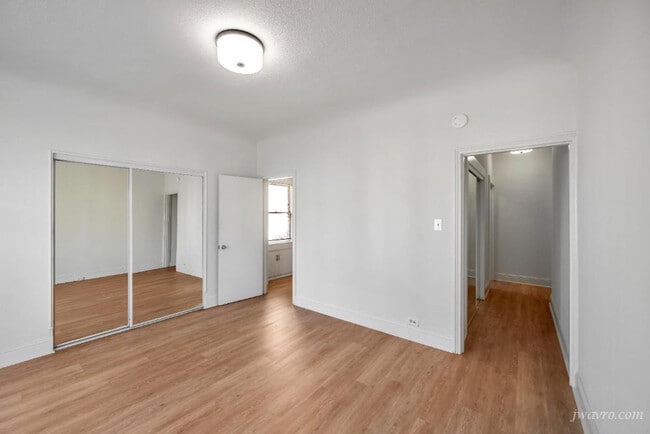 Photo - 596 Page St Unidad J-6