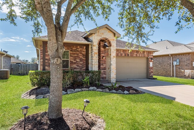 Photo - 3205 Featherwood Ln