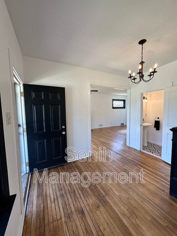 Photo - 421 Chandler St