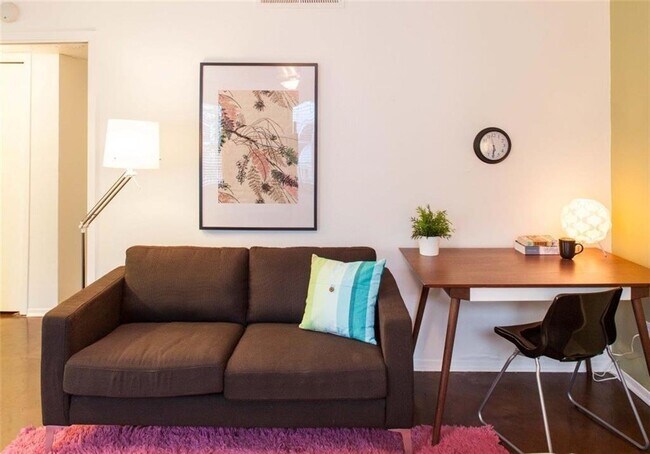Photo - 808 Winflo Dr Unit 206