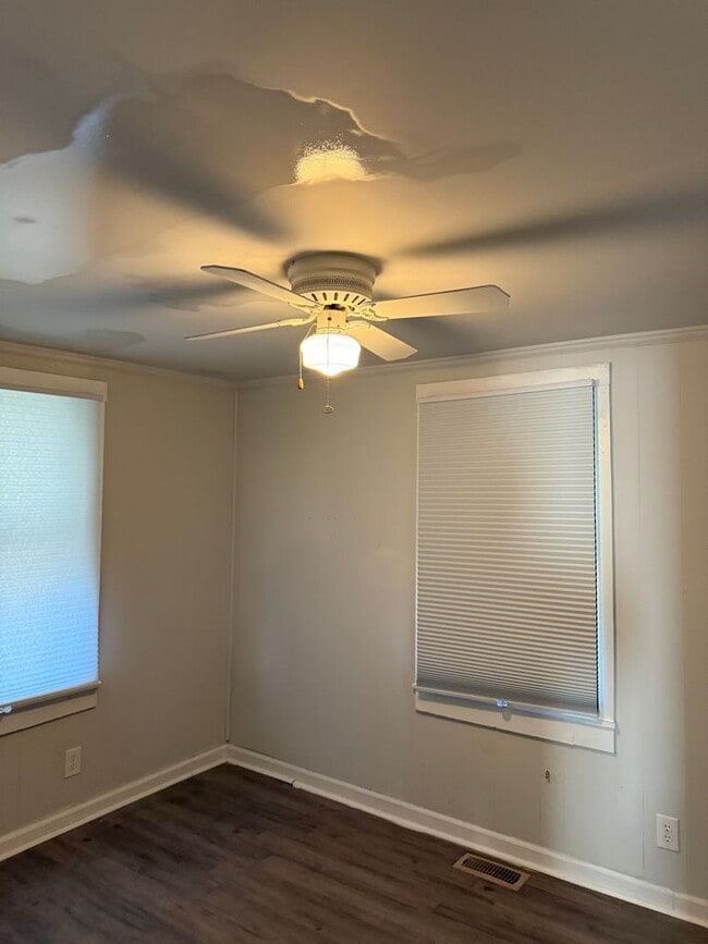 Photo - 1307 Fisher St