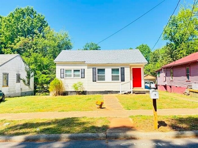 Photo - 1030 Caldwell St