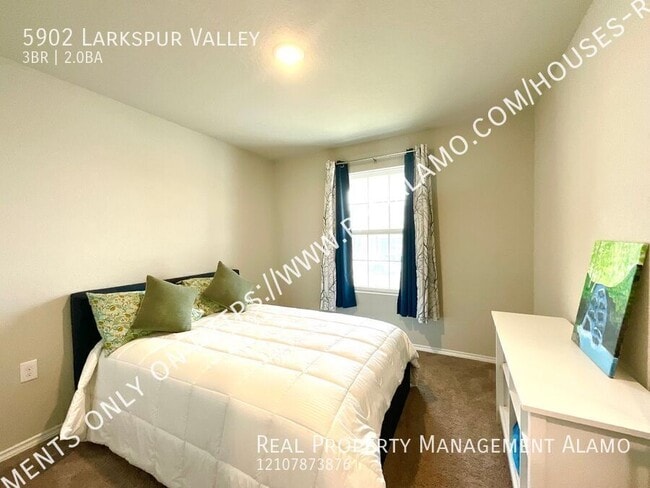 Photo - 5902 Larkspur Valley