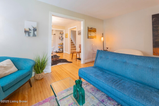 Photo - 3725 Warner Ave