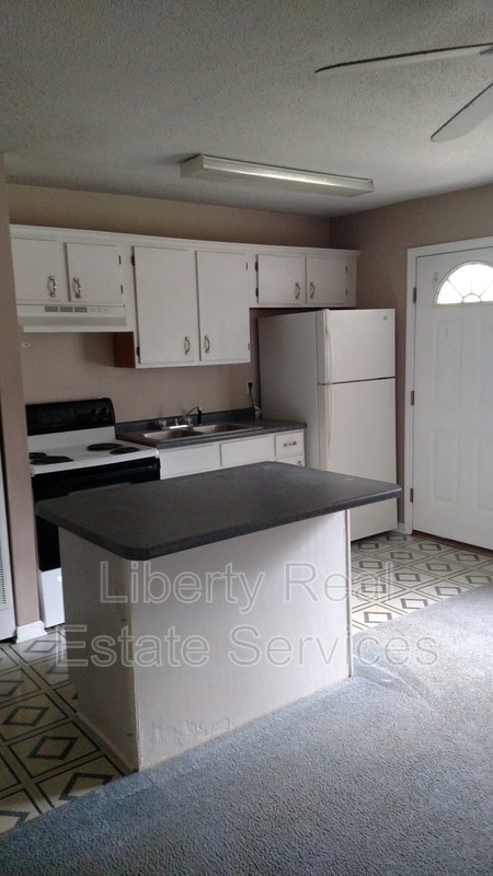 Photo - 129 Rolland St