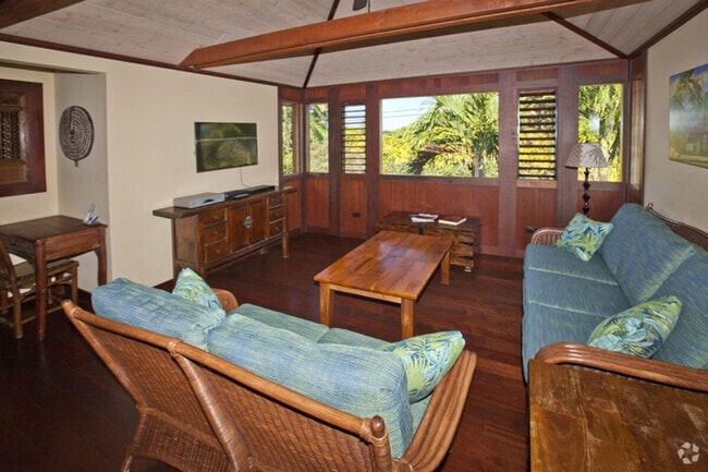 Building Photo - 4430 Malolo Rd Rental