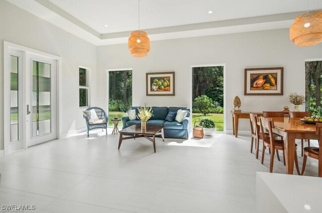 Photo - 3740 3rd Ave SW