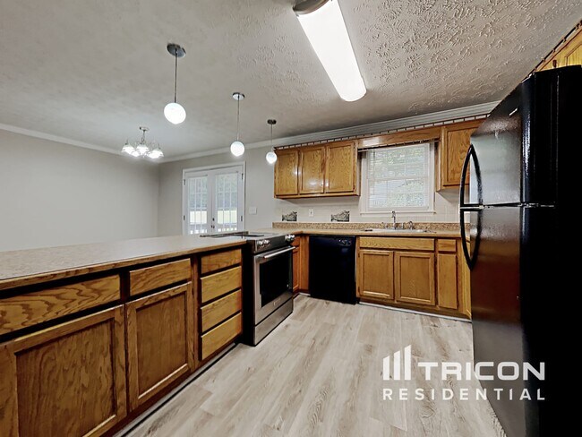 Photo - 9159 Tara Dr SW