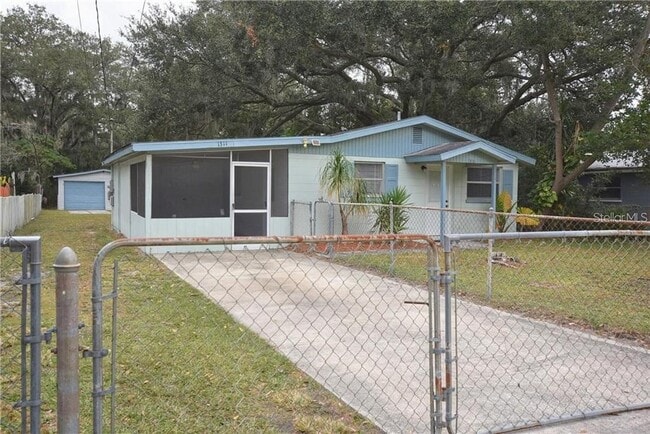 Building Photo - 1311 Standish Dr