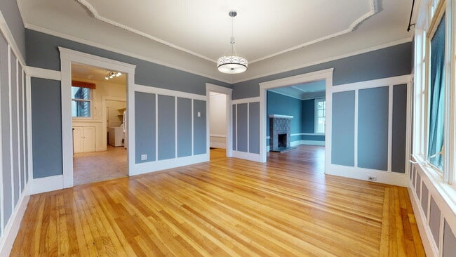 Photo - Bright Spacious 2BD + 1BA in Inner Richmon...