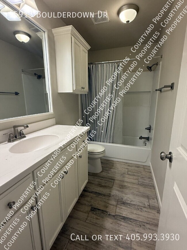 Photo - 15913 Boulderdown Dr