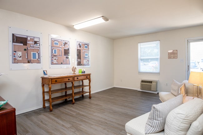 Photo - Park at Forest Hill