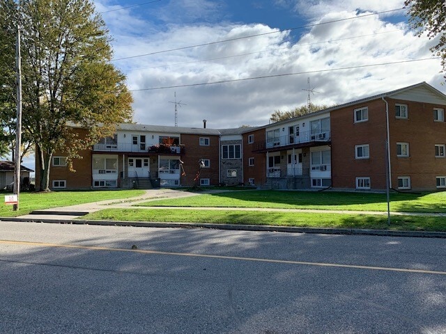 Photo - 465 Broadway St Unité 13