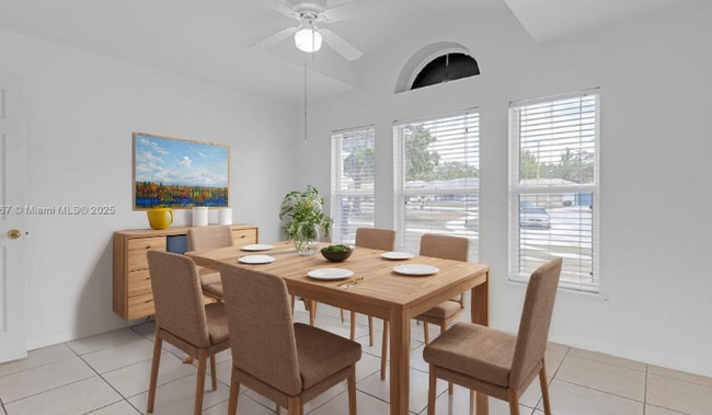 Photo - 4617 Horseshoe Pick Ln