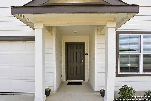 Photo - Room in House on Navidad Pike