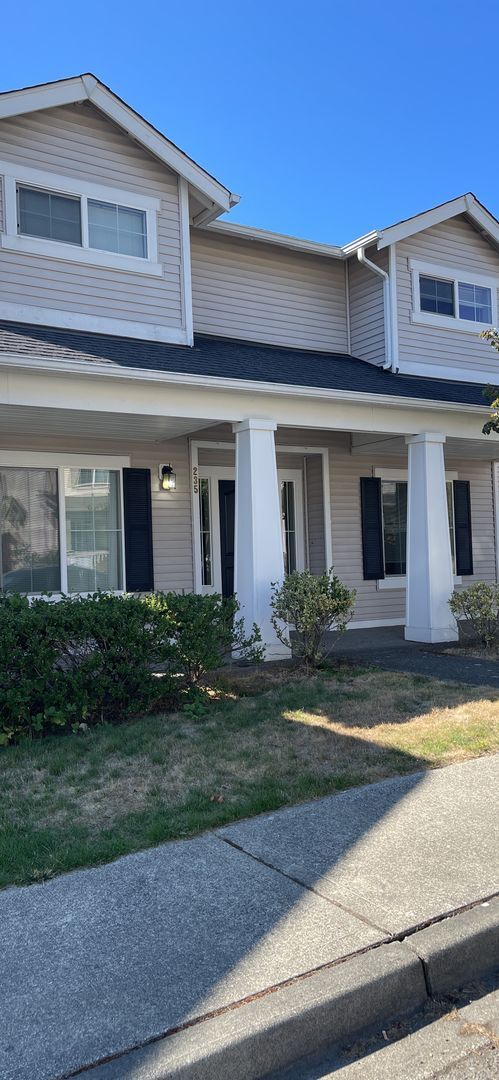 Building Photo - Beautiful 4 Bedroom 2.5 Bath in Liberty Ri... Rental