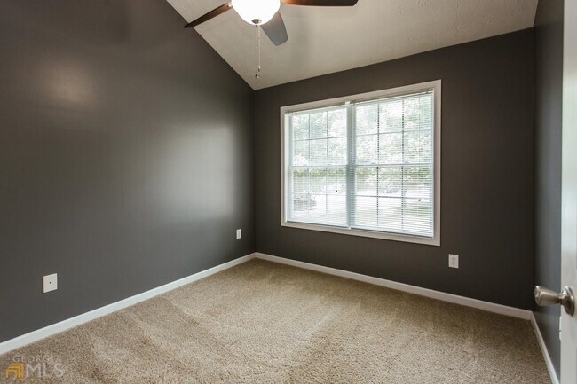 Photo - 137 Bristol Woods Dr