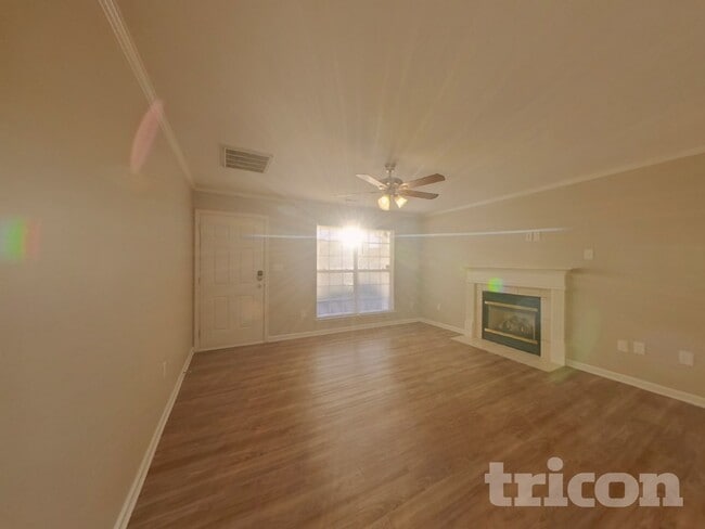 Photo - 6503 Sunman Rd