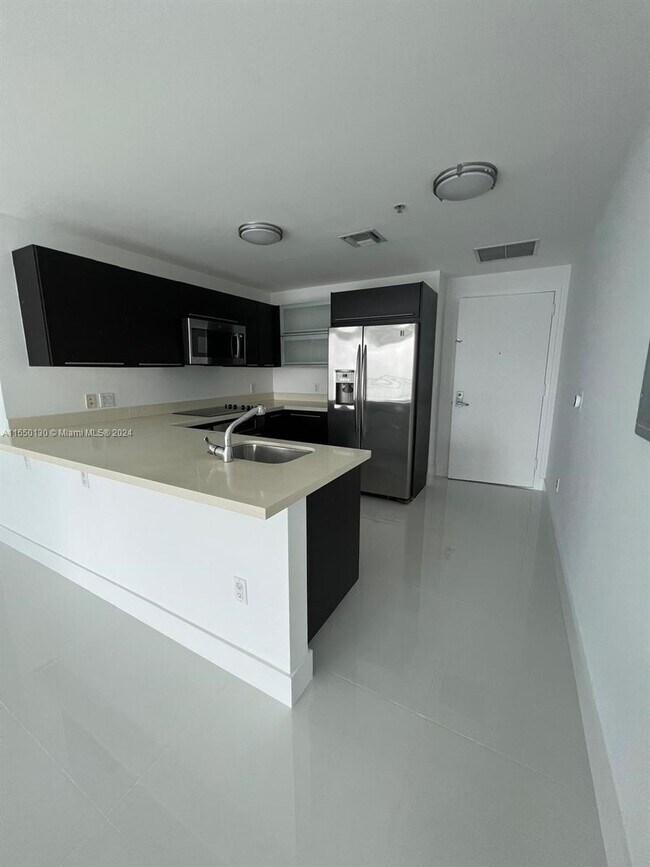 Photo - 90 SW 3rd St Unit 3501