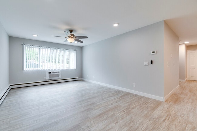 Arbor - Arbor Arms Apartments