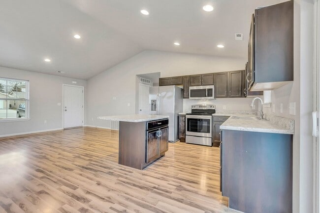 Building Photo - 5483 Summerland Drive