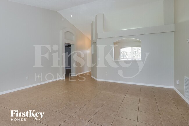 Photo - 506 NW Ferris Dr
