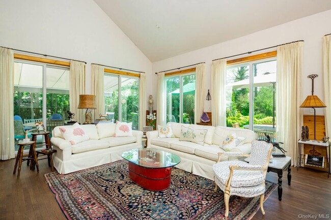 Photo - 61 Huckleberry Ln