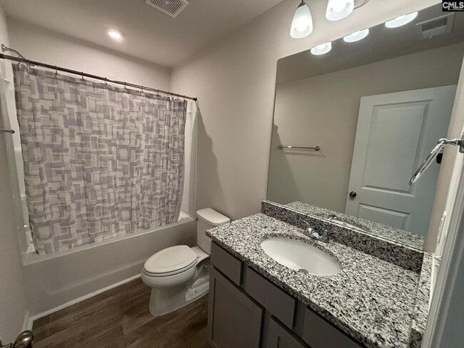 Photo - 1020 Field Strip Rd