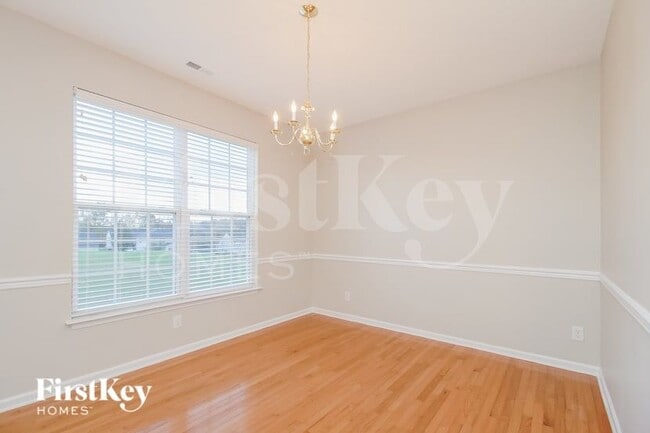 Photo - 5290 Crosswinds Rd