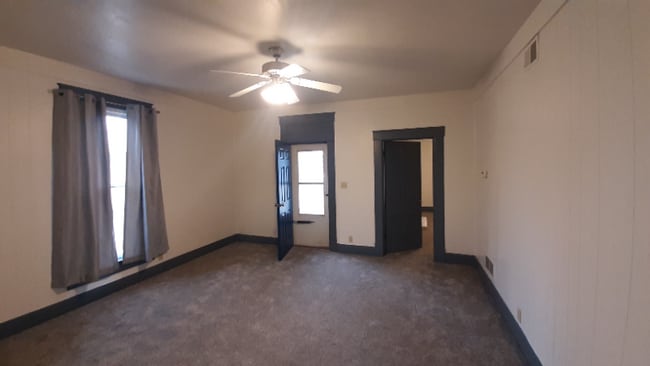 Photo - 1400 Wheeling Ave Unit A