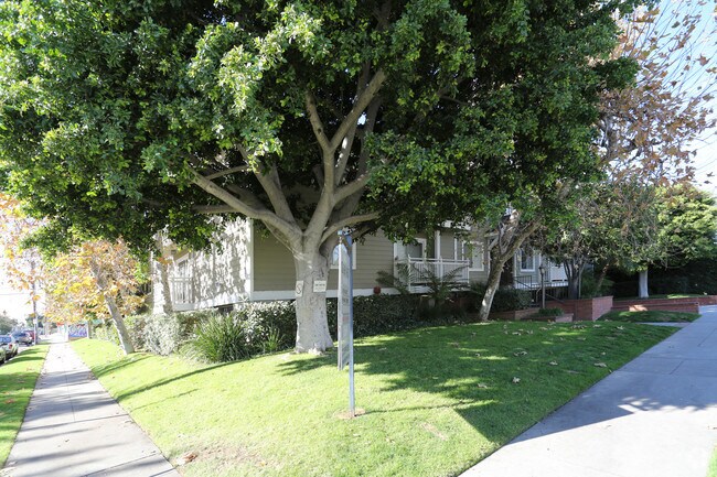 3569 Vinton Ave