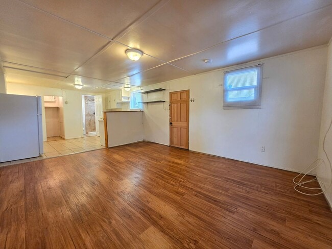 Photo - 911-915 Broadway Unit 915