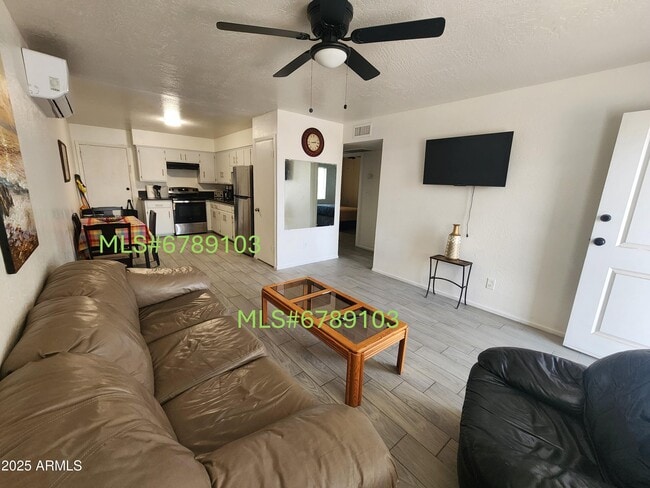 Photo - 2001 W Turney Ave