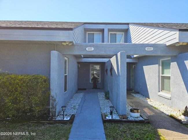 Photo - 4302 Seagate Ln N